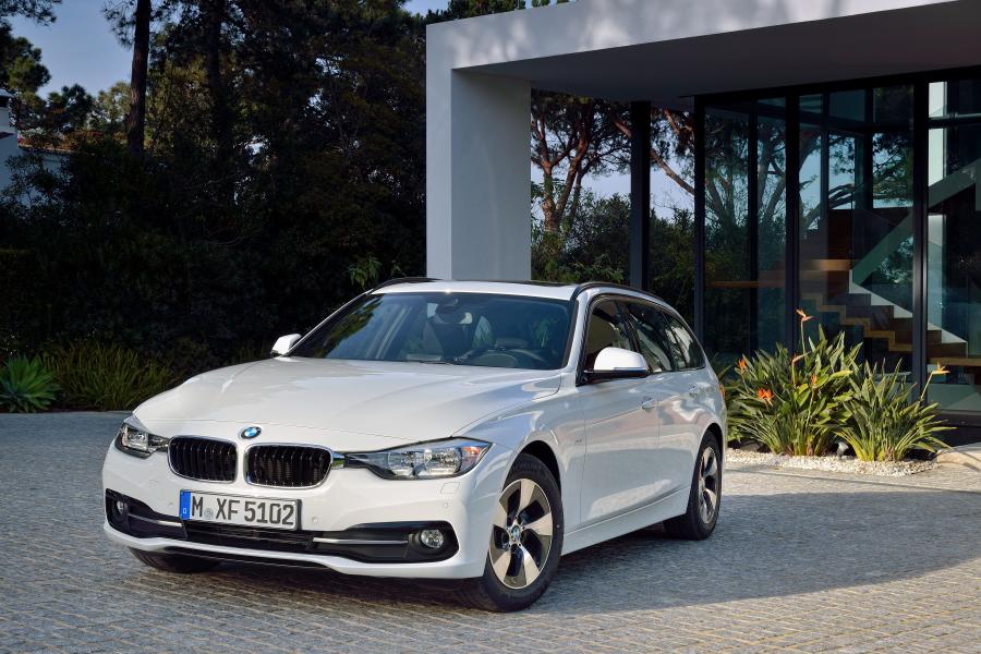  BMW 320d Touring EfficientDynamics Edition Sport Line 2015 года  (фото 11 из 28)